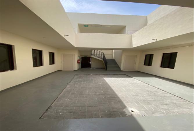 938400 - Property Image 2