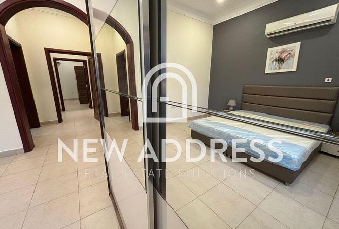 999823 - Property Image 3