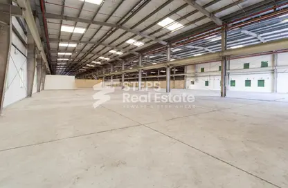 Warehouse - Studio for rent in Industrial Area 4 - Industrial Area - Industrial Area - Doha