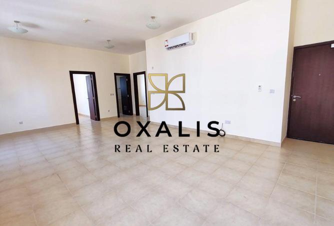 965679 - Property Image 3