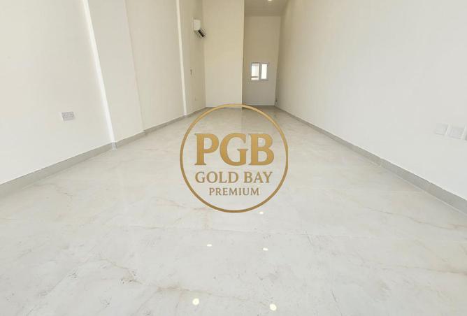 998997 - Property Image 2