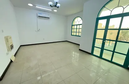 Apartment - 3 Bedrooms - 3 Bathrooms for rent in Madinat Khalifa South - Madinat Khalifa - Doha