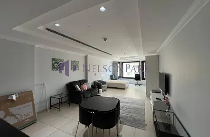 Apartment - Studio - 1 Bathroom for rent in The Pearl Island - Doha