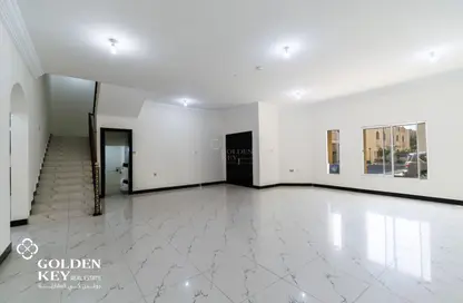 Villa - 5 Bedrooms - 6 Bathrooms for rent in Ain Khaled - Ain Khaled - Doha
