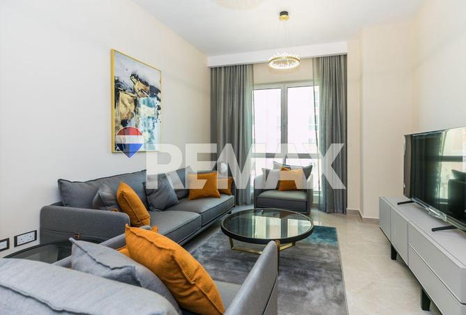 912717 - Property Image 2