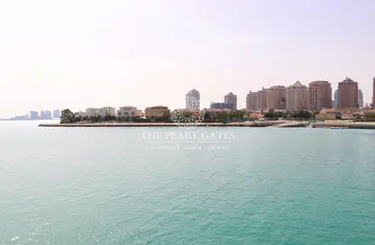 Apartment - 2 Bedrooms - 3 Bathrooms for sale in Viva West - Viva Bahriyah - The Pearl Island - Doha