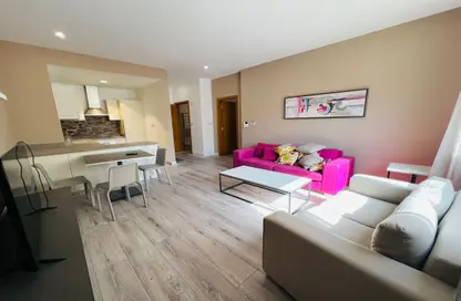 Apartment - 1 Bedroom - 1 Bathroom for rent in Izghawa - Izghawa - Doha