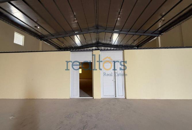 983716 - Property Image 3