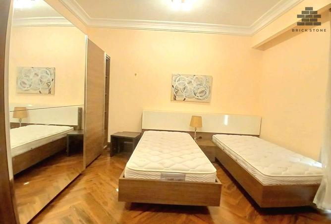 987981 - Property Image 2