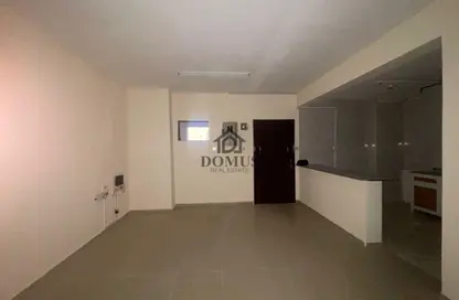 Apartment - 2 Bedrooms - 1 Bathroom for rent in Banks street - Musheireb - Doha
