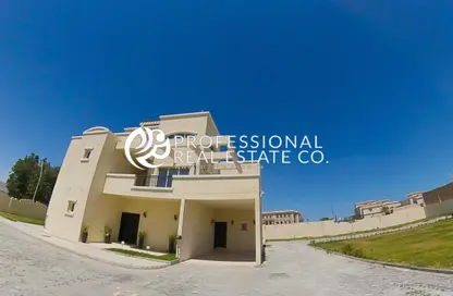 Villa - 6 Bedrooms - 7+ Bathrooms for rent in Legtaifiya Lagoon - West Bay - Doha