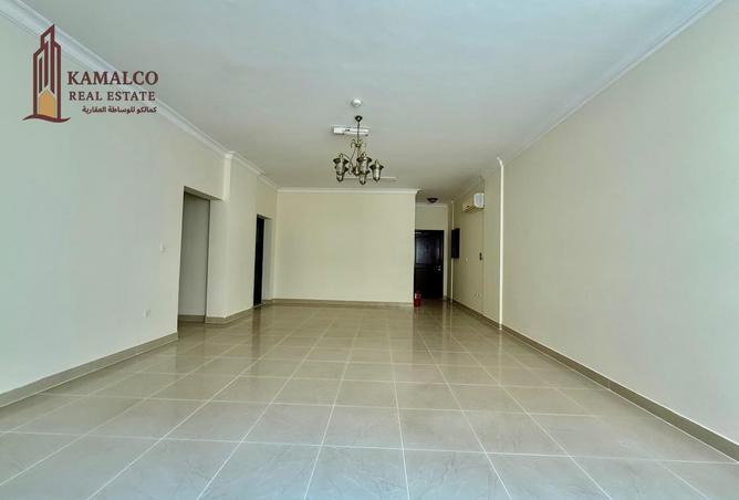 942694 - Property Image 2