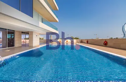 Apartment - 2 Bedrooms - 3 Bathrooms for rent in Lusail Residence - Marina District - Lusail
