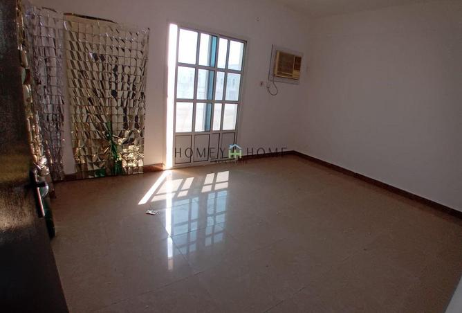 968339 - Property Image 2