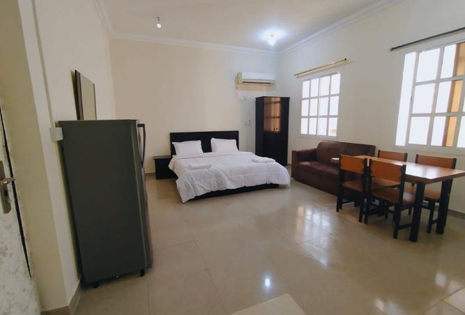 956377 - Property Image 2