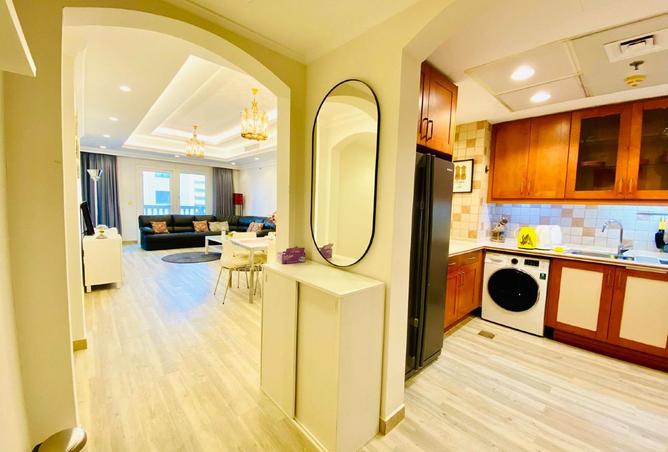 983371 - Property Image 2