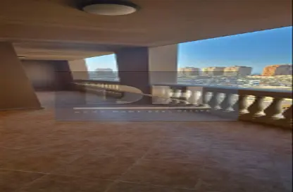 Apartment - 2 Bedrooms - 2 Bathrooms for rent in The Pearl Island - Doha