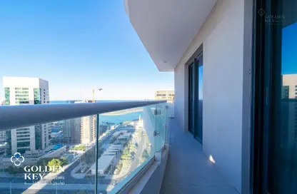 Apartment - 2 Bedrooms - 3 Bathrooms for rent in Marina District - Lusail