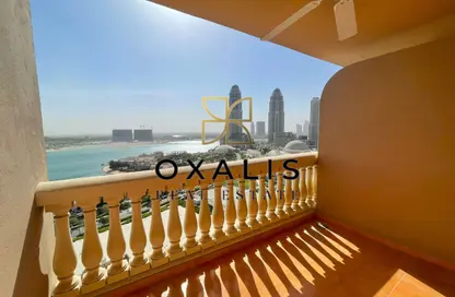 Apartment - 2 Bedrooms - 3 Bathrooms for rent in Tower 6 - Porto Arabia - The Pearl Island - Doha