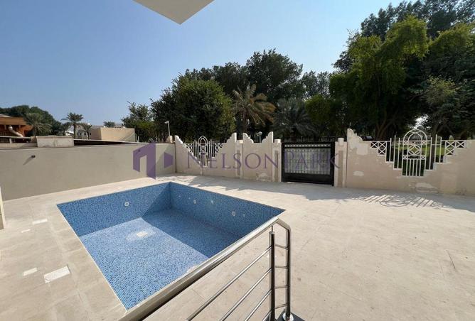 946044 - Property Image 3