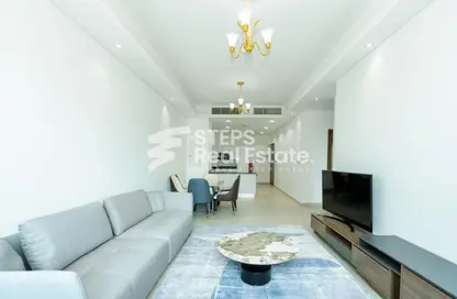 Apartment - 2 Bedrooms - 3 Bathrooms for sale in Marina Tower 12 - Marina District - Lusail