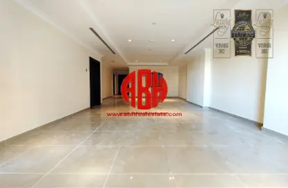 Apartment - 1 Bedroom - 2 Bathrooms for rent in West Porto Drive - Porto Arabia - The Pearl Island - Doha