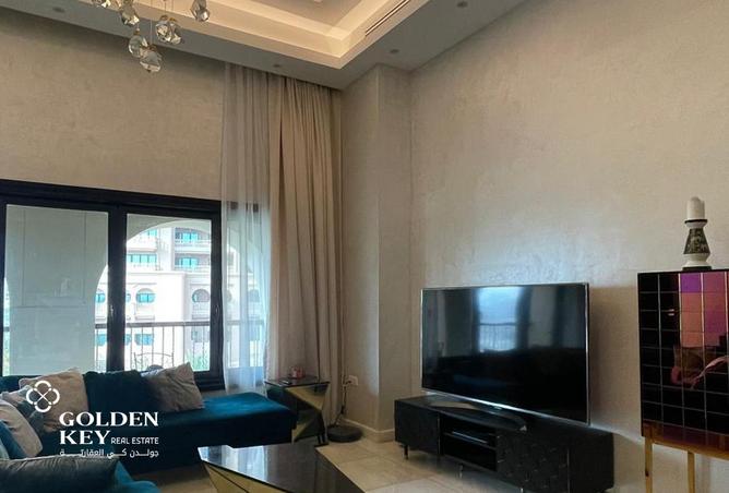910039 - Property Image 2