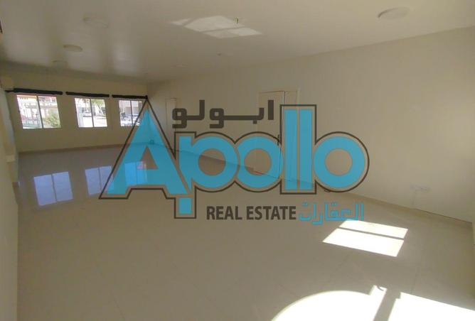 945817 - Property Image 2