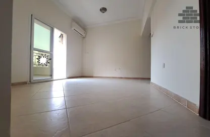 Apartment - 3 Bedrooms - 3 Bathrooms for rent in Muntazah 38 - Al Muntazah - Doha