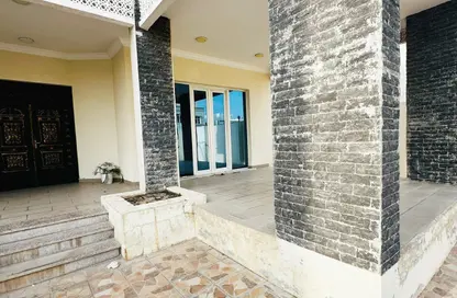 Villa - 5 Bedrooms - 5 Bathrooms for rent in Al Markhiya Street - Al Markhiya - Doha