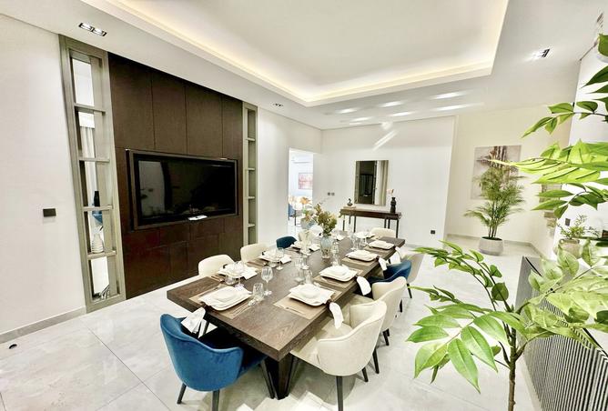 992912 - Property Image 2