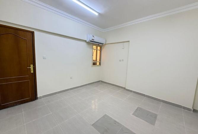 988691 - Property Image 2