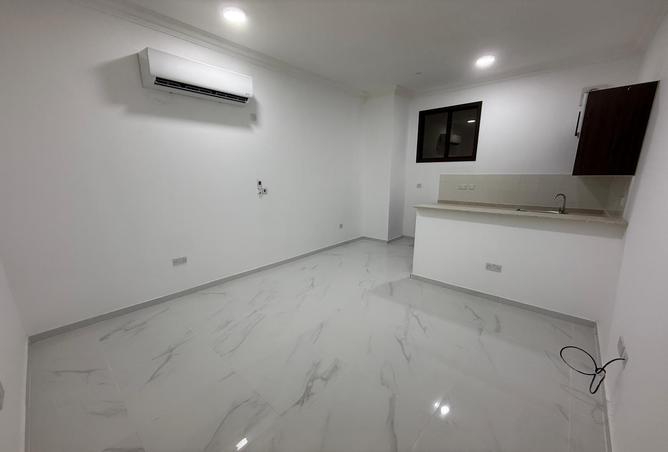 957636 - Property Image 3