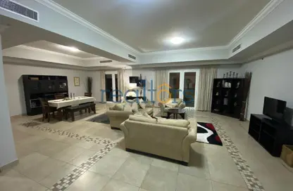 Apartment - 2 Bedrooms - 3 Bathrooms for rent in Tower 9 - Porto Arabia - The Pearl Island - Doha