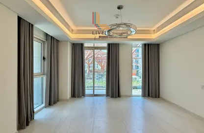 Apartment - 1 Bedroom - 2 Bathrooms for rent in Gewan Island - The Pearl Island - Doha
