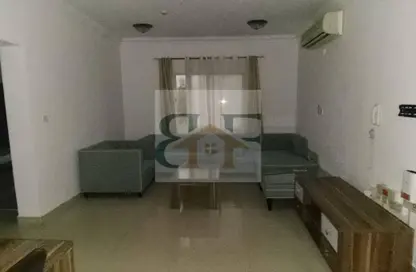 Apartment - 1 Bedroom - 1 Bathroom for rent in Umm Ghwailina Comm - Umm Ghuwalina - Umm Ghuwailina - Doha