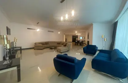 Duplex - 3 Bedrooms - 4 Bathrooms for rent in West Bay Tower - West Bay - West Bay - Doha
