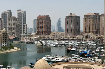 شقة - غرفة نوم - 2 حمامات للايجار في طريق بورتو الشرقي - بورتو أرابيا - جزيرة اللؤلؤة - الدوحة