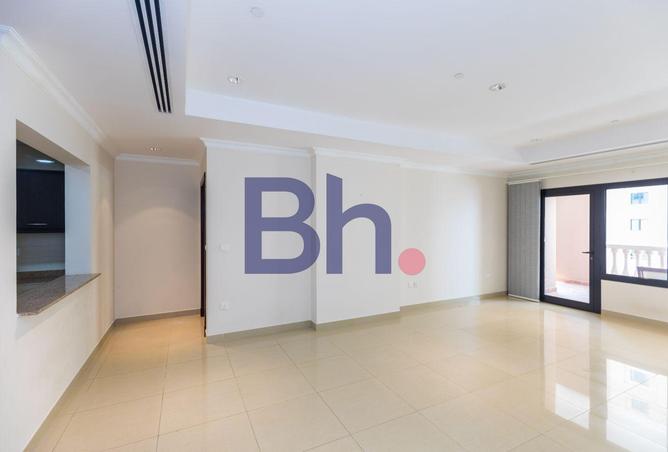 952334 - Property Image 2