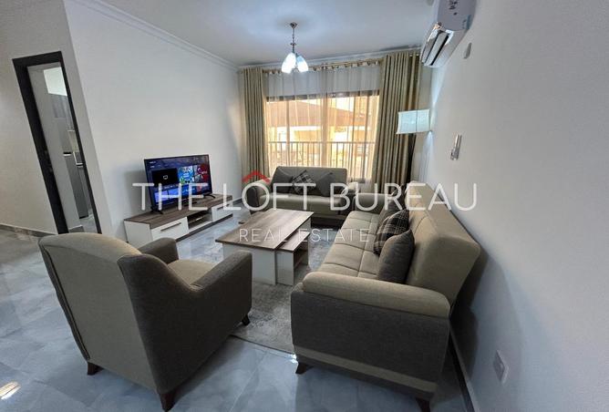 911929 - Property Image 2