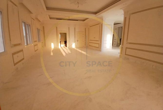 944585 - Property Image 3