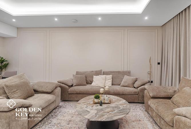 906536 - Property Image 2
