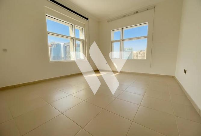 1011186 - Property Image 2