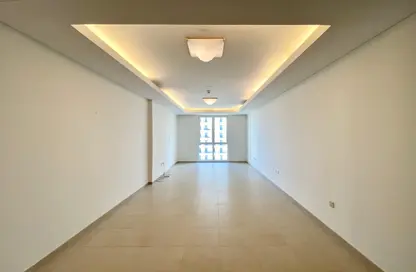 شقة - غرفة نوم - 2 حمامات للايجار في فيفا غرب - فيفا بحرية - جزيرة اللؤلؤة - الدوحة