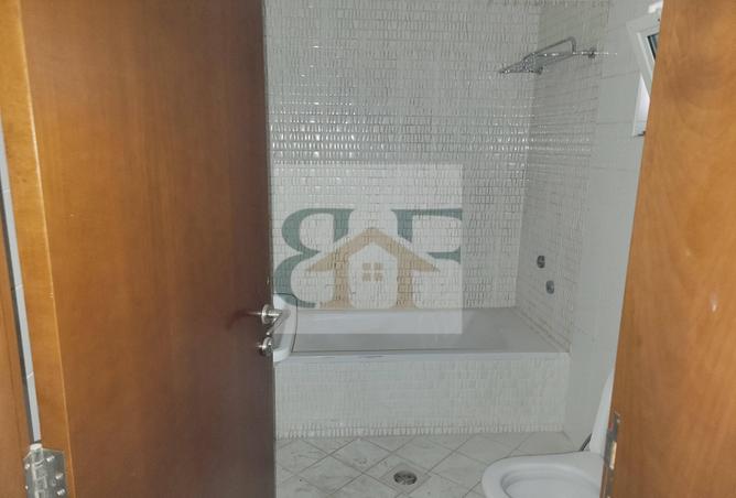 953238 - Property Image 2
