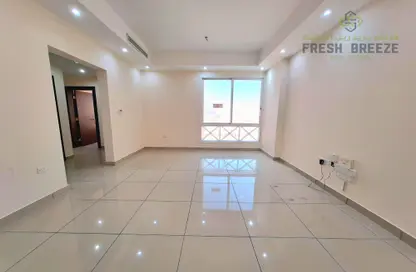 Empty Room image for: Apartment - 2 Bedrooms - 2 Bathrooms for rent in Al Mansoura - Doha, Image 1