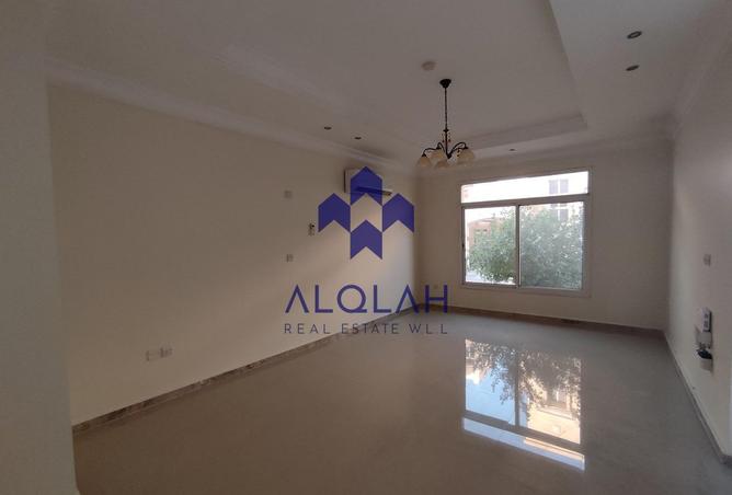 925053 - Property Image 2
