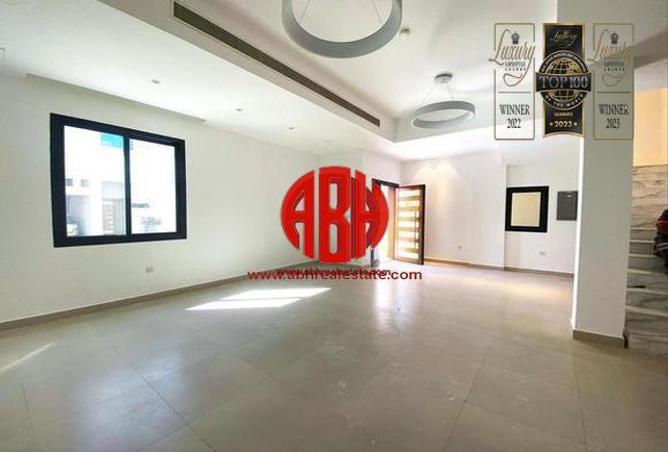 927602 - Property Image 2
