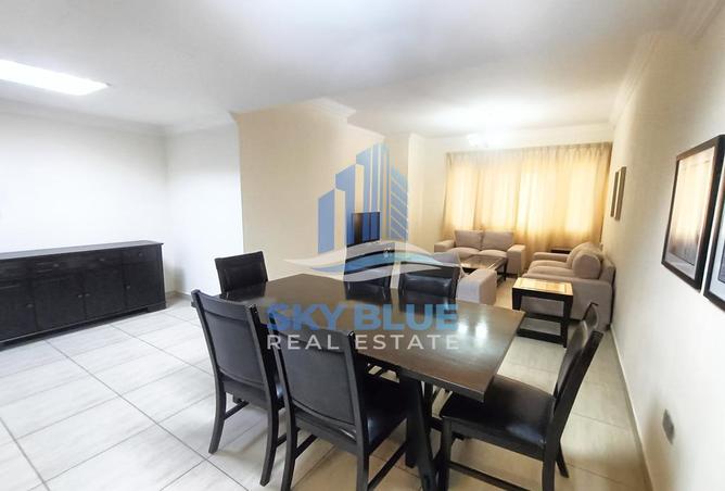 890143 - Property Image 2