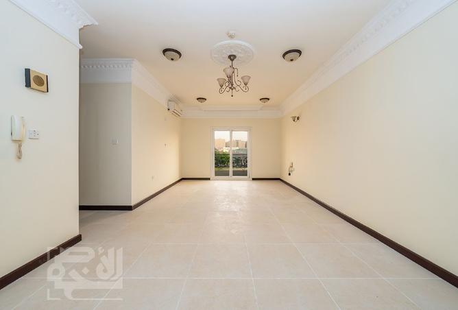 979632 - Property Image 3